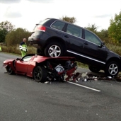 VW touareg accident with toyota prius and another sport car